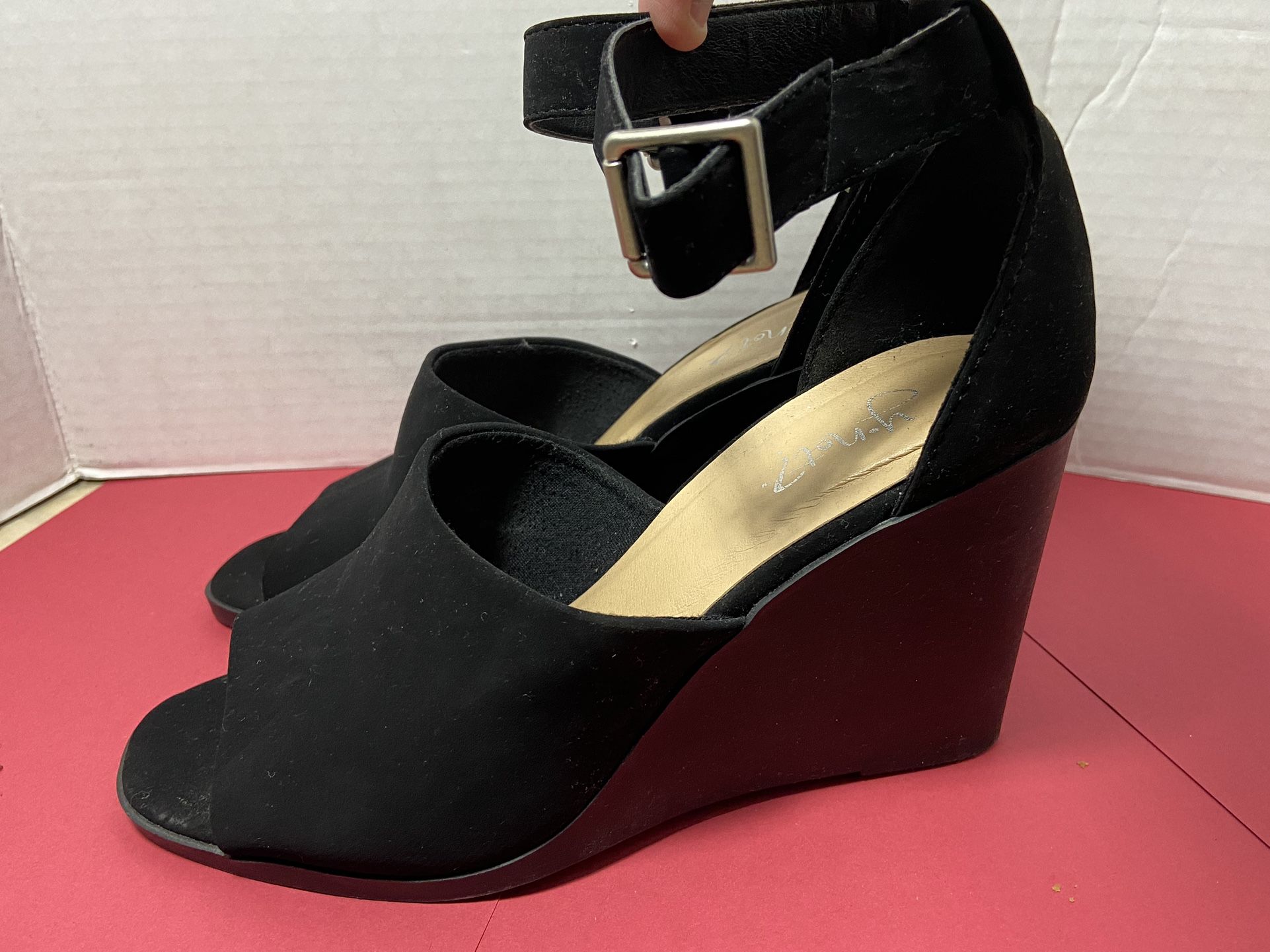 Ynot Black Peep Toe Wedges