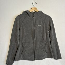 North Face Sweater Size M 