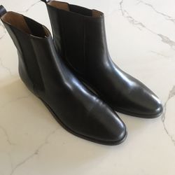 New Coach Black Leather Calf Ankle Boot Size 9