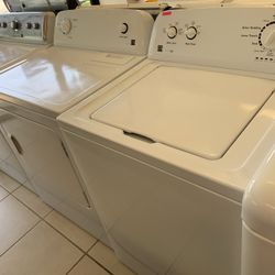 KENMORE SET WASHER AND DRYER WHITE