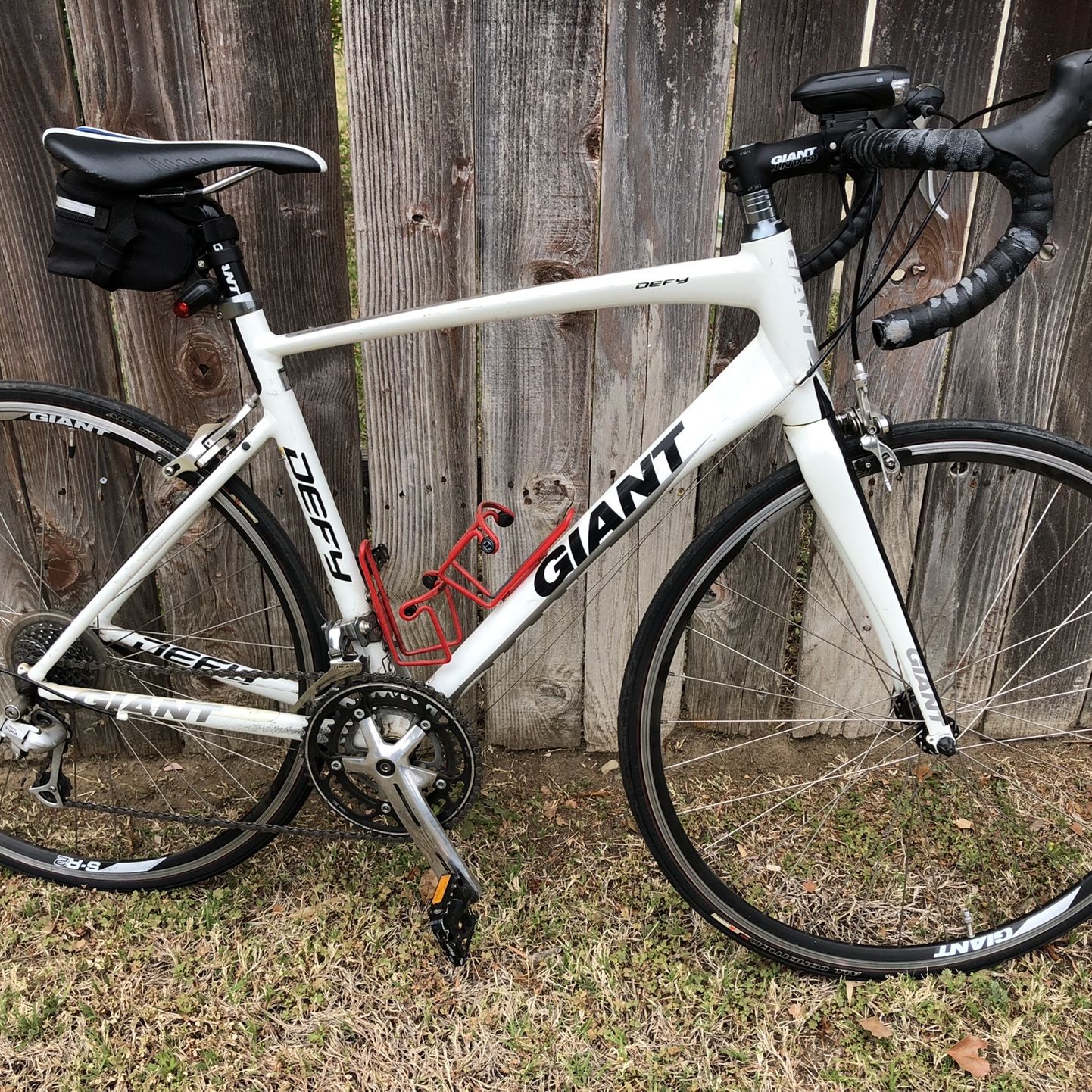 Giant Defy Road Bicycle Aluxx SL 6000 for Sale in Montclair CA