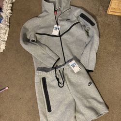 Nike Tech Short Set