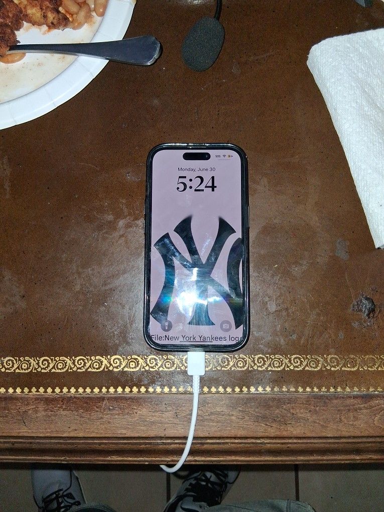I Phone 15