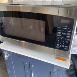 GE 2.0 cu. ft. 1200-Watt Countertop Microwave in Black Stainless Steel