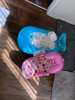 Baby bath w/ daipers