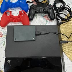 PS4 Bundle (controller, game drive 2TB, etc.)