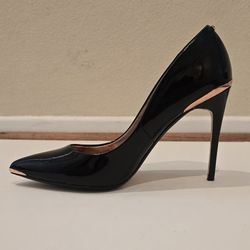 Ted Baker Black Patent Heels – Size 38.5 EU / US 8.5 – Worn 2x
