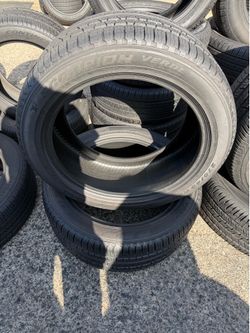 2 llantas 275/45R20 dela PIRELLI 95% de vida por $200