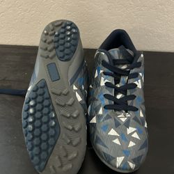 Kids Indoor Soccer Cleats - Size 5