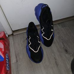 Men's adidas OZWEEGO Shoes: 