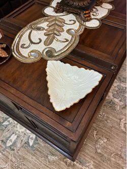 Lenox Triangular Leaf Dish