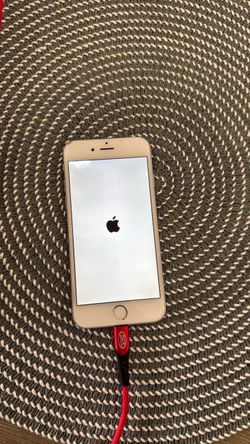 iPhone turns on but doesn’t stay on.  MAKE ME AN OFFER