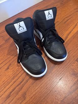 Air Jordan High-Top Sneakers Black White