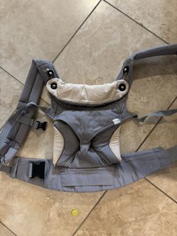 Jesse Berry Baby Carrier