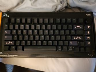 Gmmk pro keyboard + coiled cable + wrist rest