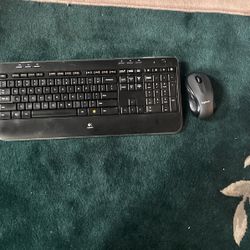 Logitech M510 and K520 Office Keyboard and Mouse combo