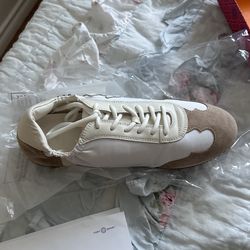 Tory Burch Sneaker