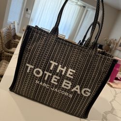Marc Jacob’s The Tote Bag