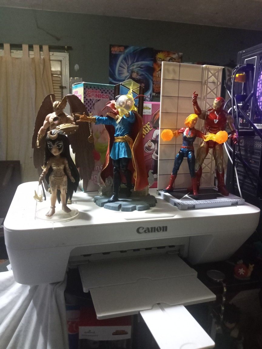 5 Action Figures Marvel Thundercats Hawkman Doctor Strange Iron Man
