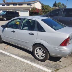 2002 Ford Focus 