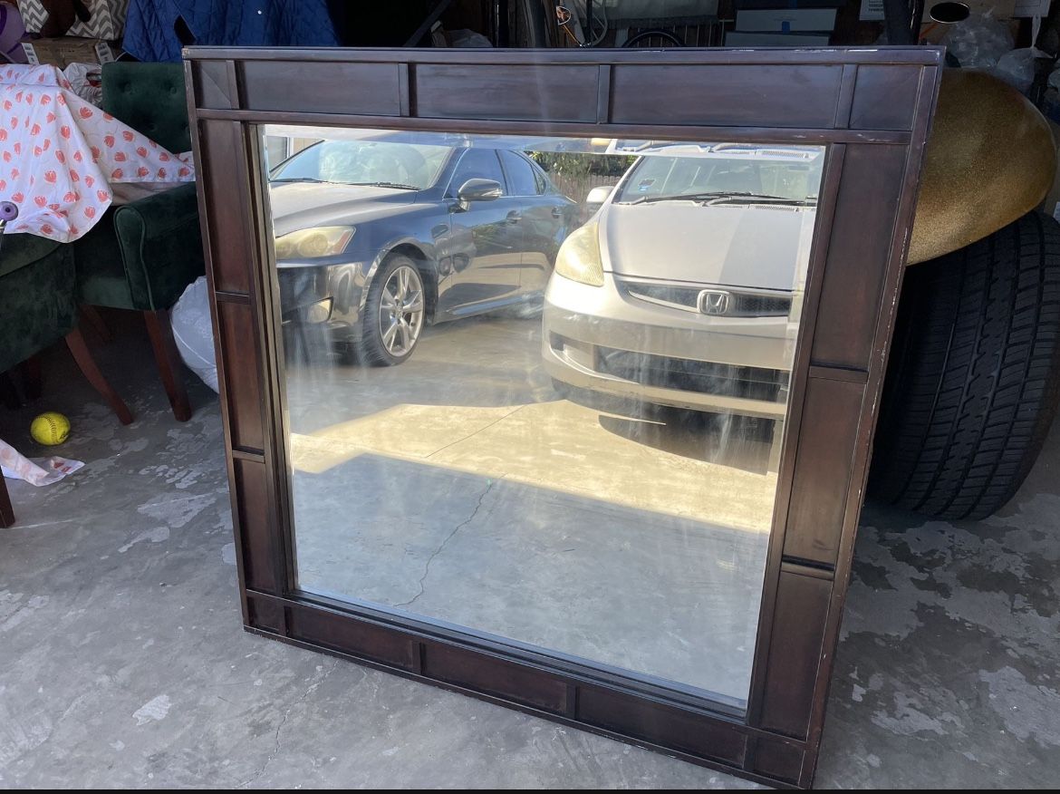 Coaster Mirror Good Condition