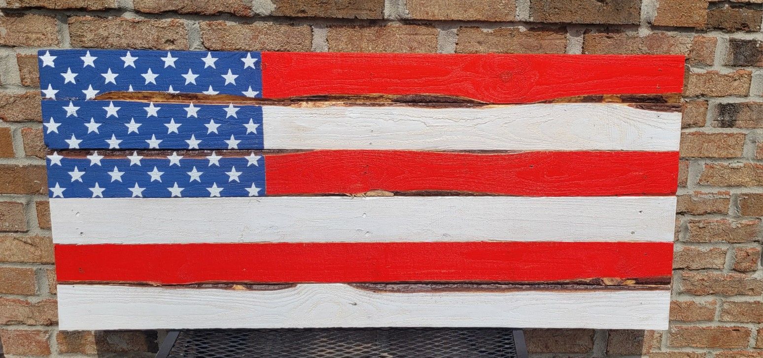 Rustic American Flag Decor