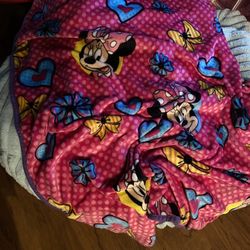 Small Minnie Mouse Blanket Delivery 