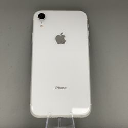 iPhone XR 64GB UNLOCKED 