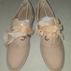 GIRLS' DRESS SHOES