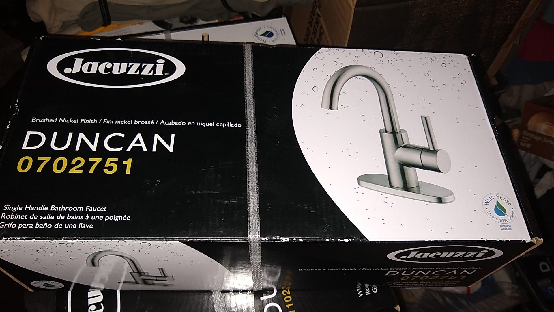 Brand new Jacuzzi Duncan Brushed Nickel Handle 4in Centerset Bathroom