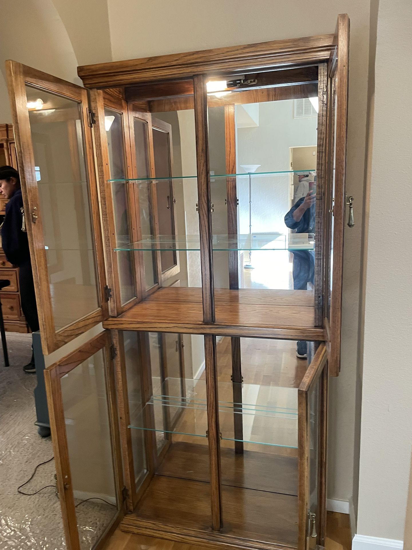 Beautiful Curio Cabinet 