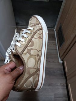 Buenos Zapatos  Para Mujer  Size 8.5 Okey Personas Serias Okey Se Vale Ofrecer  Gracias 