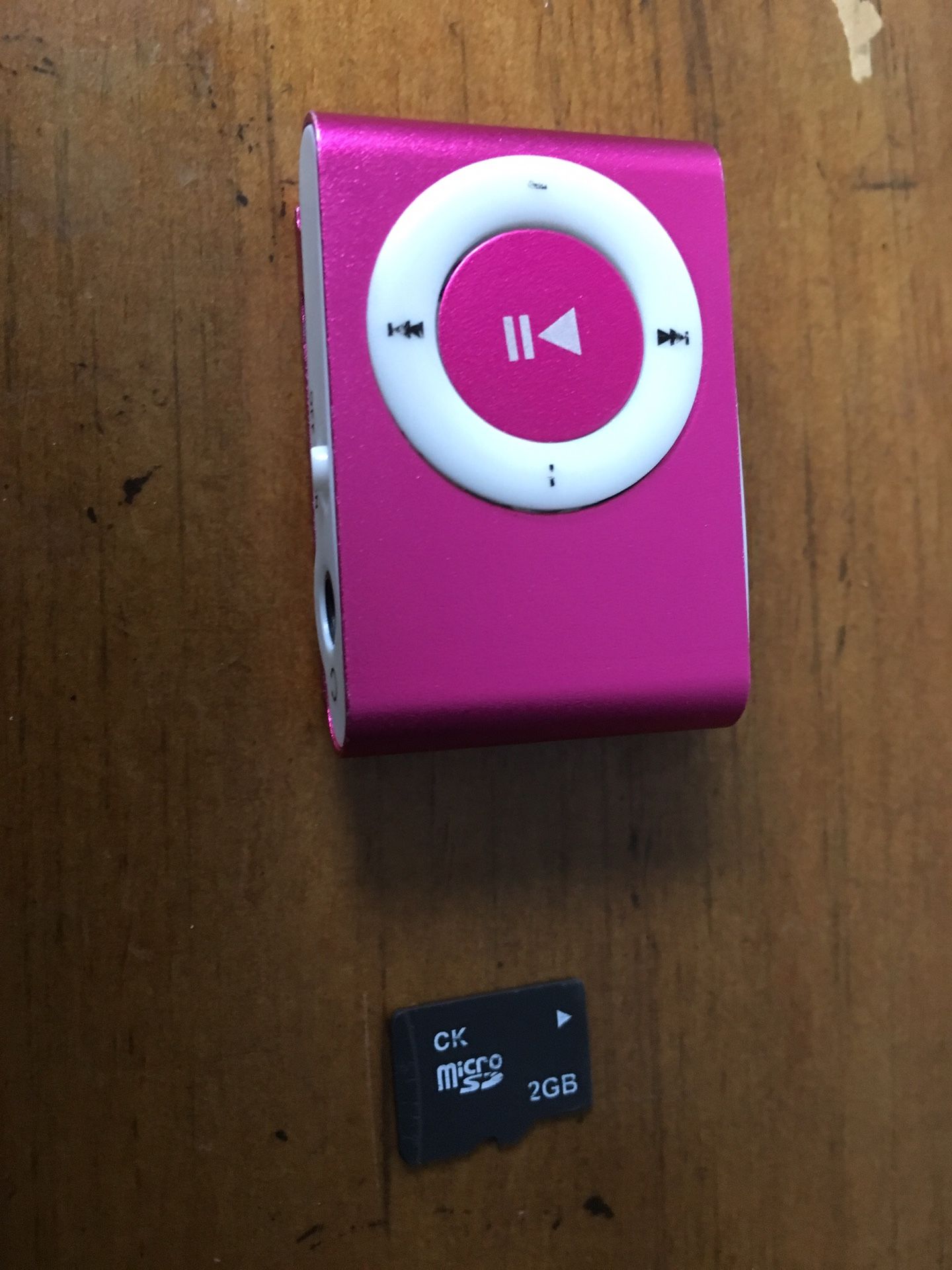 Music player with SD card 2 GB
