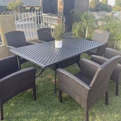 Brand New Patio Outdoor Dining Table Set 