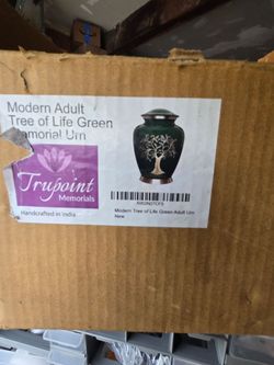 Ashes container