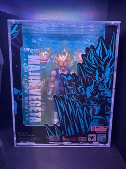 S.H. Figuarts Majin Vegeta & Super Seiyan Son GokuExclusive Edition Figure