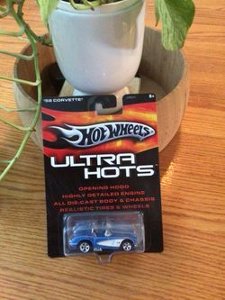 2005 HotWheels Ultra Hots 🔥 Corvette  ✅ & ✅ HotWheels 2005 Holiday Rods 🔥GTO