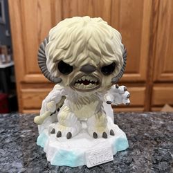 Funko Pop Star Wars Battle At Echo Base Wanna #372 Amazon Exclusive Figure 2020.  Preowned has been in a cabinet with a Funko Pop collection.  Smoke f