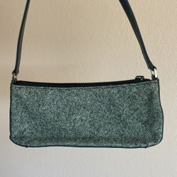 black shoulder bag y2k