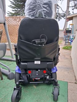 Merits health vision sport power wheelchair