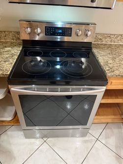 Samsung Stainless Steel Range with Glass Cooktop – Fully Working