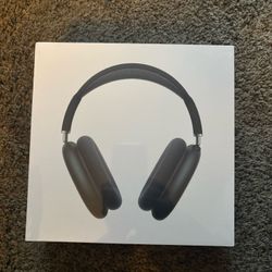 AirPod Max W/ MagSafe Case & Charger 