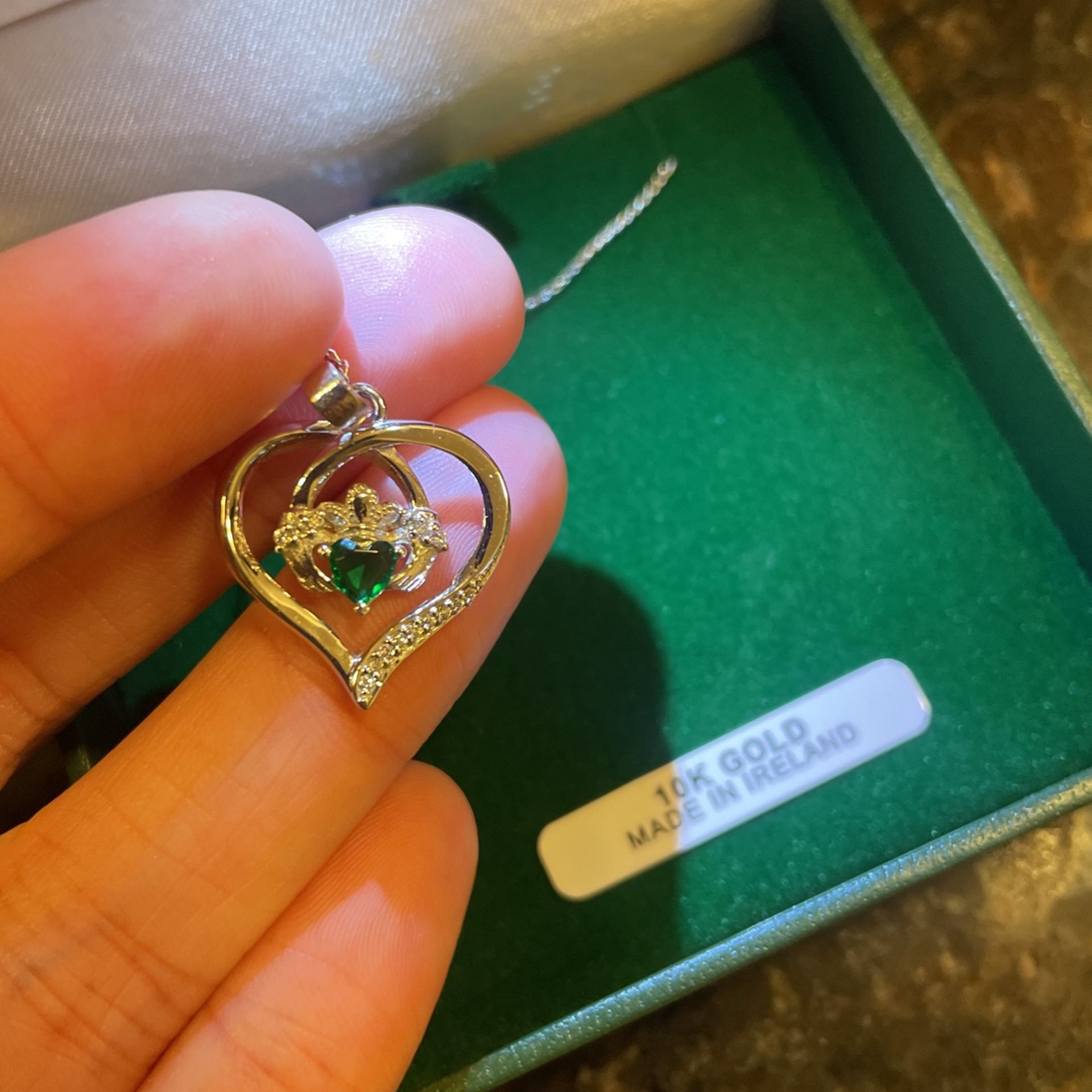 White Gold Necklace Diamond Emerald