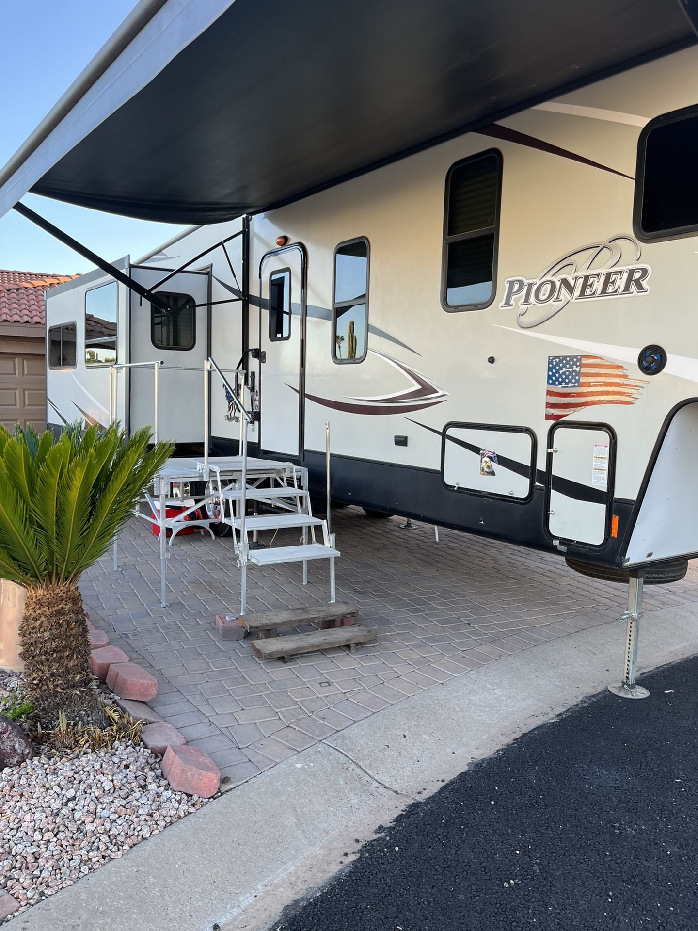 2018 Heartland Pioneer355
