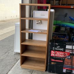 Bookcase. Threshold