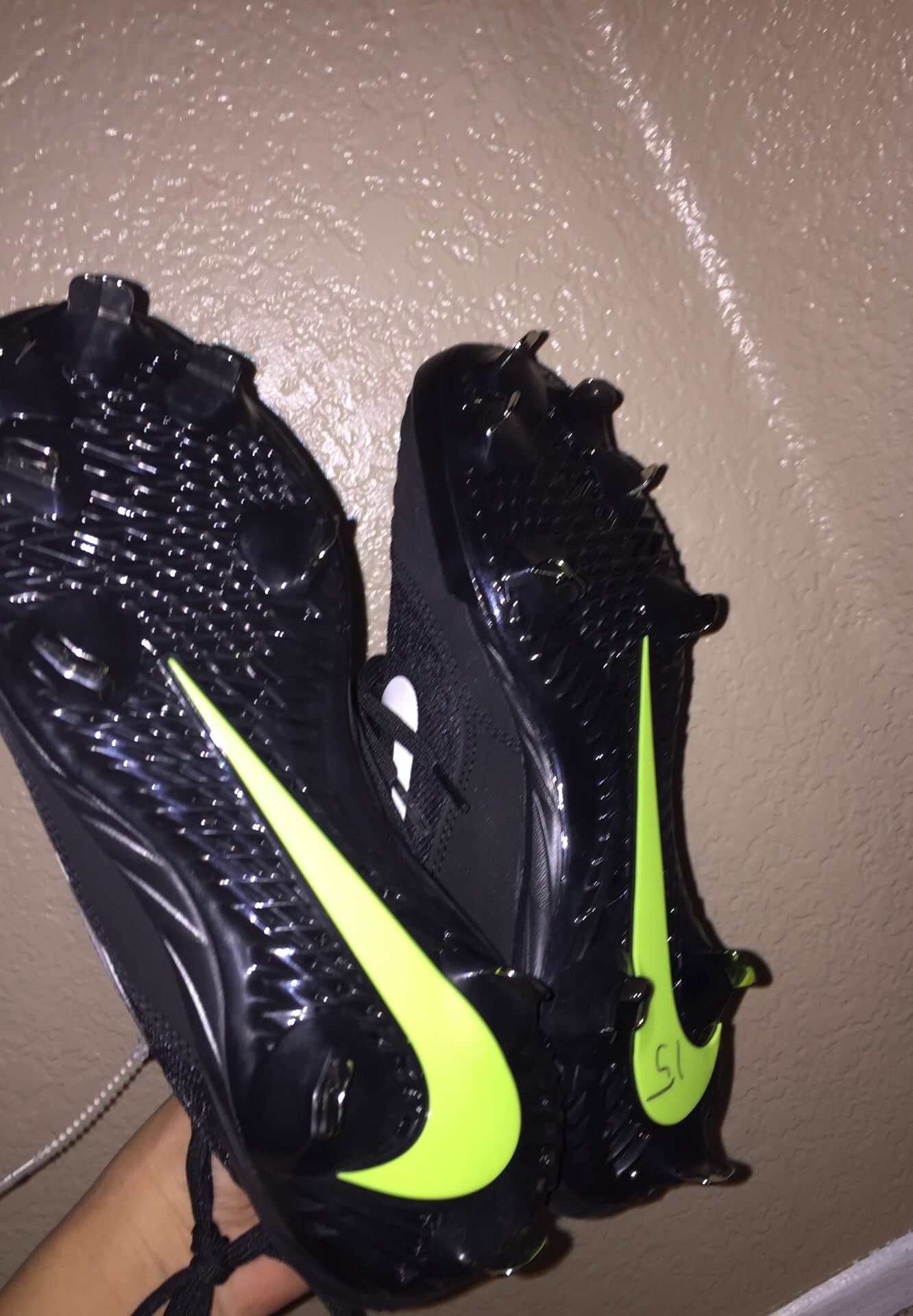 Softball cleats (Metal)