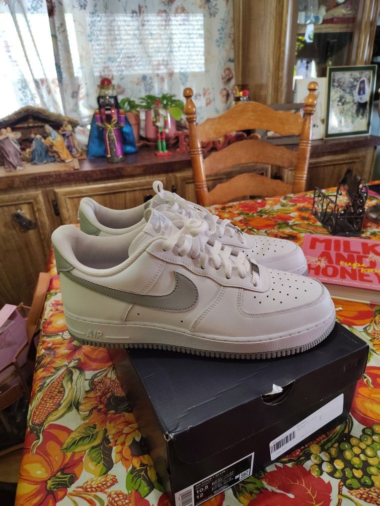 Brand New Nike AF1