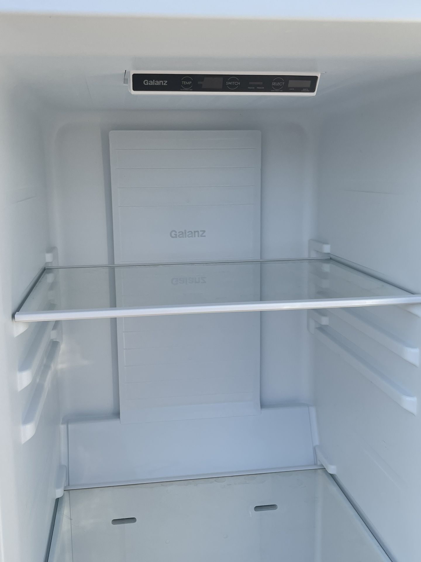 Upright Convertible Freezer/Refrigerator (Cool Only Not Freeze)