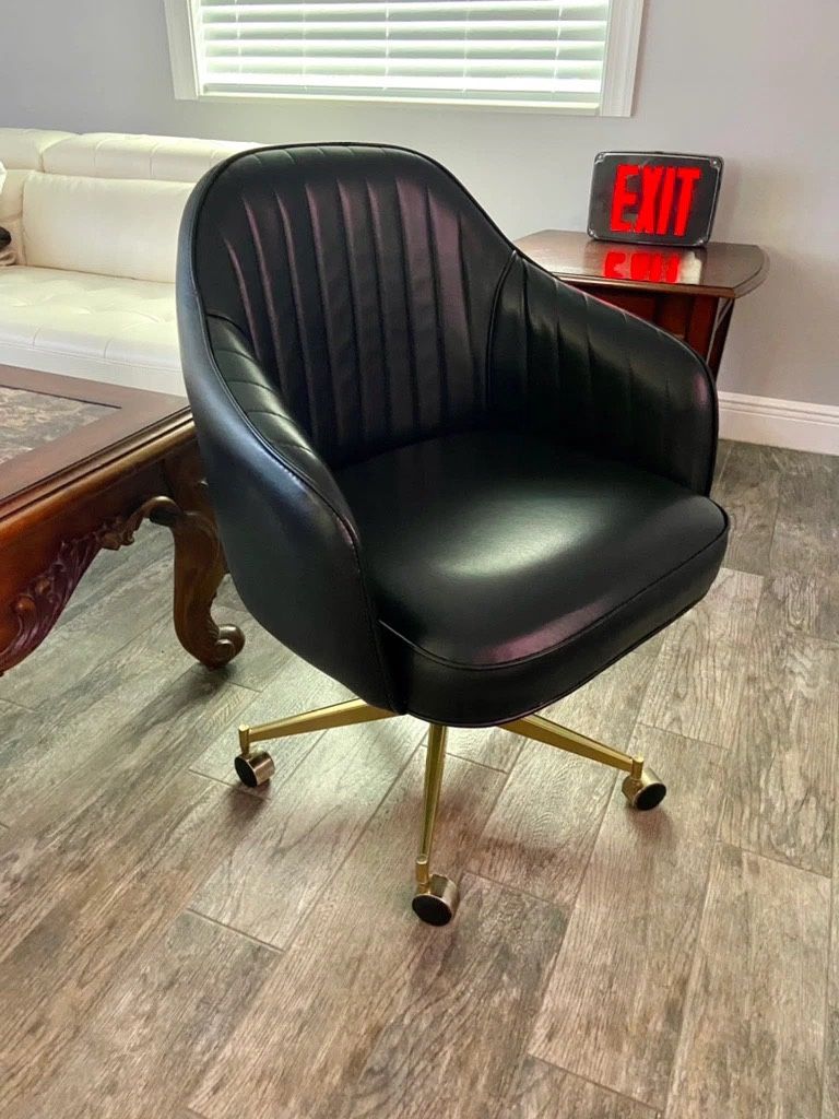 Oversized Leather Club Bucket Office Chair