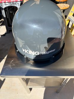 King Tailgater Portable Satellite Antenna